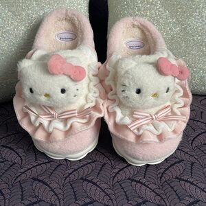 Hello Kitty Pink Slippers